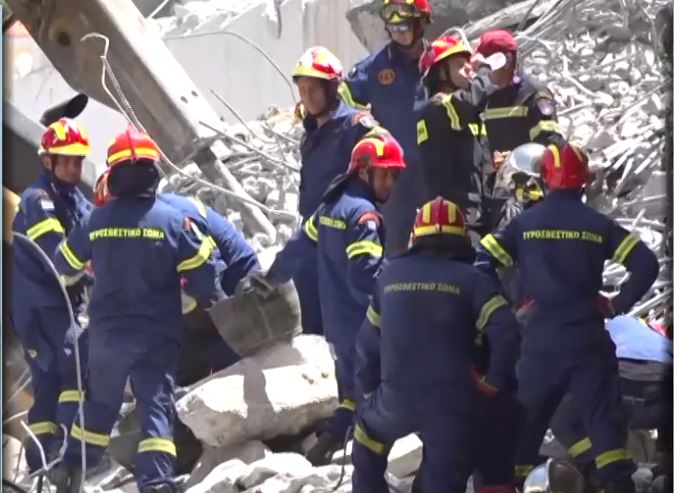 Κατάρρευση γέφυρας στην Πάτρα: Ένας νεκρός και δώδεκα τραυματίες